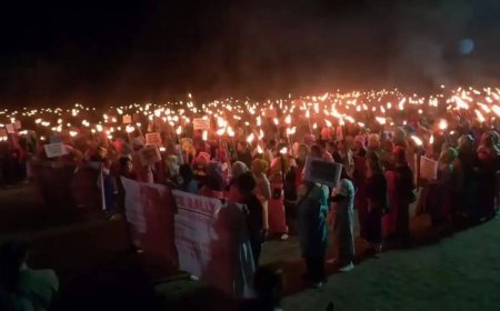 Manipur unrest: Protesters clash with police during march to CM's house