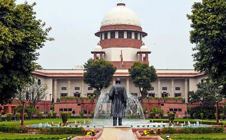 Centre strengthens Supreme Court: Number of judges to be increased from 33 to 37