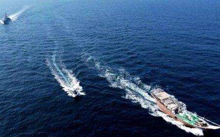 Pakistan navy responds to distress call, assists stranded Indian vessel in Arabian Sea