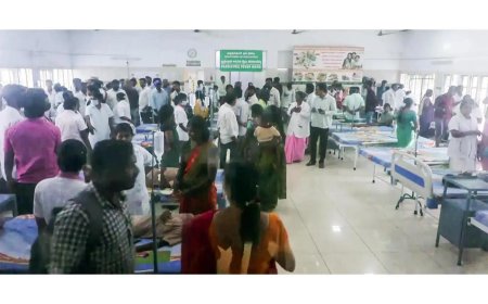 Government starts free health check-ups for 40+ workers