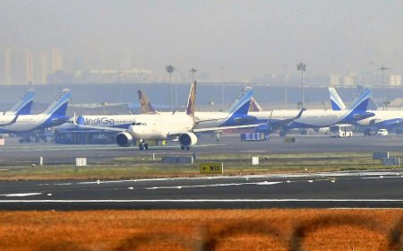 Patna-bound IndiGo flight makes emergency landing at Lucknow due to bad weather
