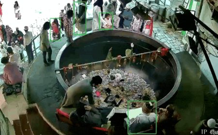 Watch: Youth jumps into 'Badi Deg' at Ajmer Sharif Dargah, beaten up by crowd