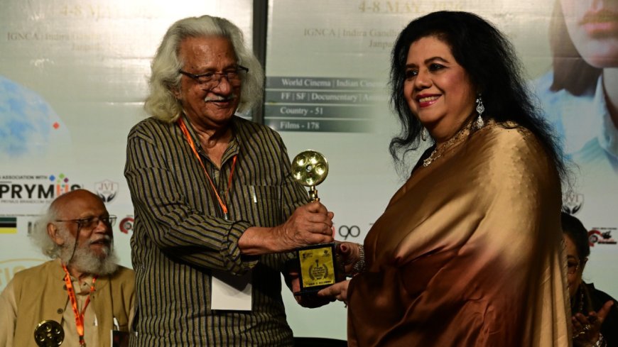 A shared songbook, Runa Laila reassuring constant in delicate Indo-Bangla ties
